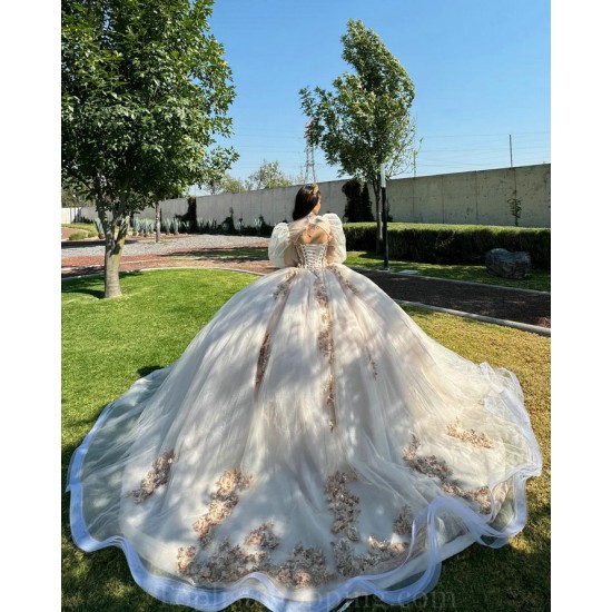 Two Piece Champagne Quinceanera Dresses Sweetheart Neck 2024 Ball Gown Princess Dress Lace Appliques Vestidos De 15 Anos