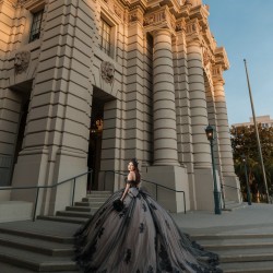 Off Shoulder Vestidos De 15 Anos Black Quinceanera Dress Lace Appliques Sweetheart Neck Girls Princess Dress With Bow