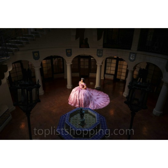 Pink Quinceanera Dress Off Shoulder 2024 Ball Gown Princess Dresses Sequin Lace Appliques Birthday Party Robe With Bow