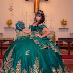 Tiered Emerald Green Quinceanera Dress Sweetheart Neck Off Shoulder Vestidos De 15 Anos Sequin Girls Princess Dress