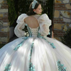 Sweetheart Neck White Quinceanera Dresses 2024 Ball Gown Princess Dress Green Lace Appliques Two Piece Vestidos De 15 Anos