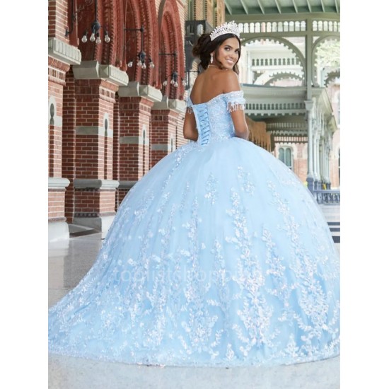 Ball Gown Quinceanera Dresses Sweetheart Appliques Lace Elegant With Train Plus Size Sweet 16 Vestido De 15 Anos