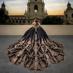 Black Off The Shoulder Ball Gown Beaded Quinceanera Dress Princess Gold Appliques Vestidos De 15 Años