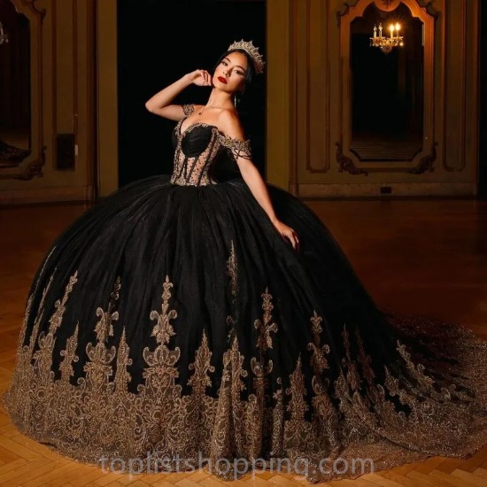 Long Sleeve Sweet 16 Vestidos De 15 Años Black Quinceanera Dress Gold Lace Appliques Beads Ball Gown Beading