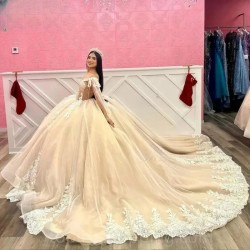 Off The Shoulder Champagne Ball Gown Quinceanera Dresses Appliques Lace Corset Vestidos De 15 Años