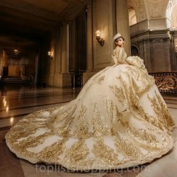 Long Sleeves Champagne Ball Gown Quinceanera Dresses Gold Appliques Vestido De 15 Anos Sweet 16 Dress