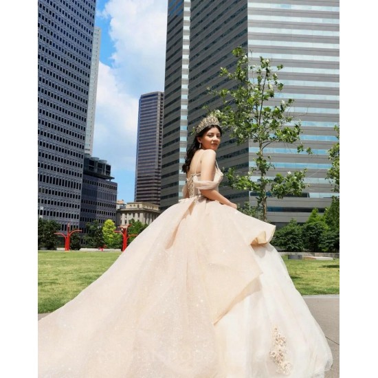 Champagne Quinceanera Dress 2024 Ball Gown Spaghetti Appliques Beaded Mexican 16 Birthday Princess Gown