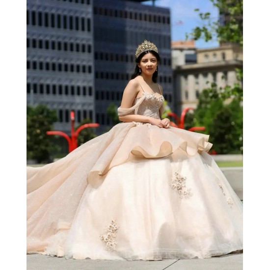 Champagne Quinceanera Dress 2024 Ball Gown Spaghetti Appliques Beaded Mexican 16 Birthday Princess Gown