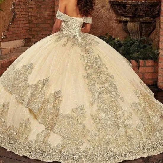 Sequined Champagne Quinceanera Dresses Lace Appliqued Off Shoulder Ball Gown Tulle Vestidos De 15 Años Sweet 16