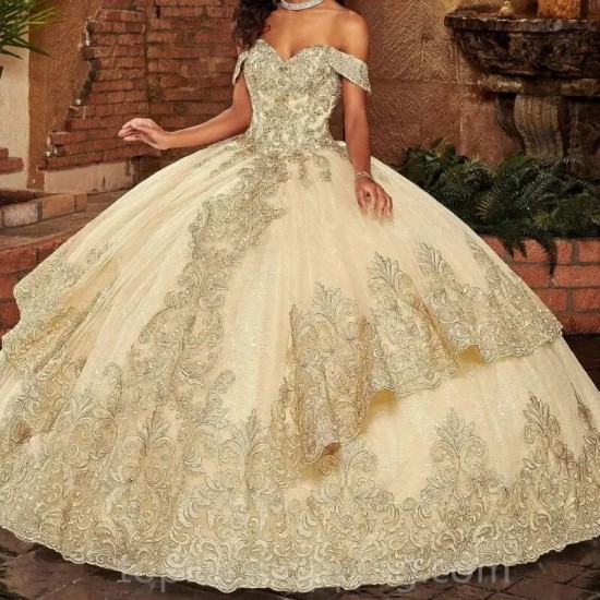 Sequined Champagne Quinceanera Dresses Lace Appliqued Off Shoulder Ball Gown Tulle Vestidos De 15 Años Sweet 16