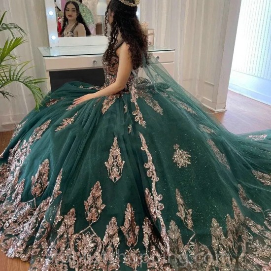 Emerald Green Quinceanera Dresses For 16 Girl V-Neck Off the Shoulder Gold Appliques Beads With Cape