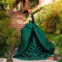 Sweetheart Emerald Green Shiny Quinceanera Dresses For Sweet 15 Year Puffy Ball Gown Lace Beads Princess