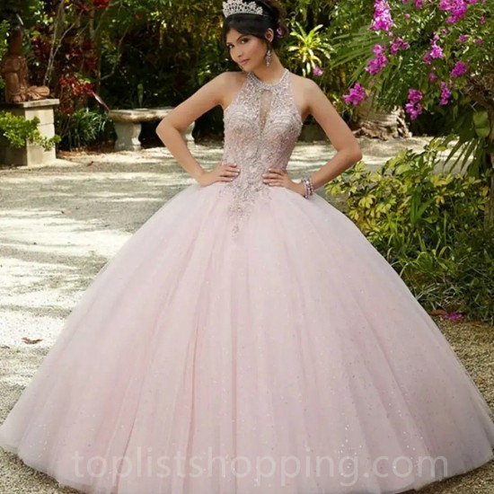 Light Pink Quinceanera Dresses Sweet 16 Ball Gown Halter Lace Beads Sequins Backless Princess Party Vestidos