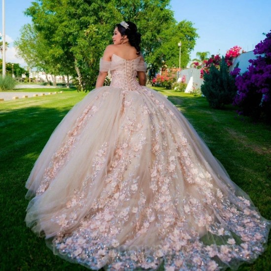 Pink Beaded Quinceanera Dresses Ball Gown 2024 Lace Appliques Crystal Sweet 16 Dress Party Gown