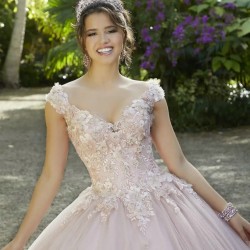 Crystal Pink Quinceanera Dress 2024 Ball Gown Lace Appliques Beaded Pageant Birthday Party Gown Sweet Robes