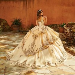 Shiny Quinceanera Dresses Vestidos De 15 Anos Off-Shoulder 3D Flower Applique Lace Crystal Formal Princess Gown