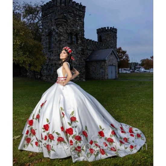 V Neck White Quinceanera Dresses 2024 With Red Flower Embroidery Ball Gown Princess Vestidos De Party Dresses