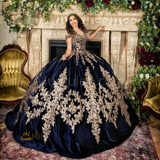 Off Shoulder Navy Blue Quinceanera Dress Lace Appliques V Neck Sweet 15 Gowns