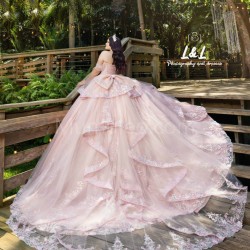 Off Shoulder Pink Quince Dress Lace Appliques Sweetheart Neck Sweet 15 Gowns With Bow