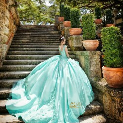 Off Shoulder Tiffany Blue Quinceanera Dress Lace Appliques Sweetheart Neck Sweet 15 Gowns