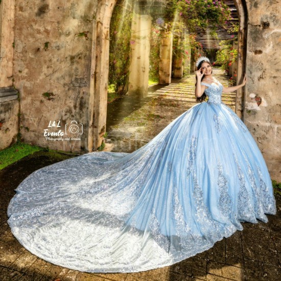 Sweetheart Neck Sky Blue 15 Dresses Lace Appliques Cape For Quince Dress