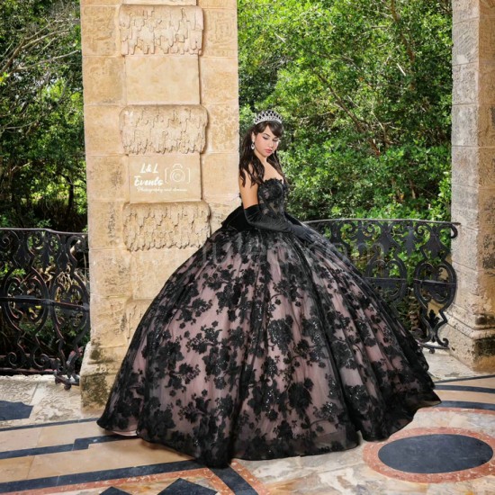 Sleeveless Black Quinceanera Dress Sweetheart Neck Sweet 15 Gowns With 3D Flowers