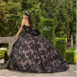 Sleeveless Black Quinceanera Dress Sweetheart Neck Sweet 15 Gowns With 3D Flowers