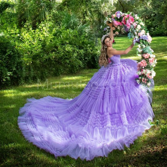 Sleeveless Ruffled Lilac Sweet 15 Gowns V Neck Quinceanera Dress